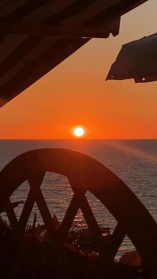 Anzio A Picco Sul Mare!アパートメント エクステリア 写真