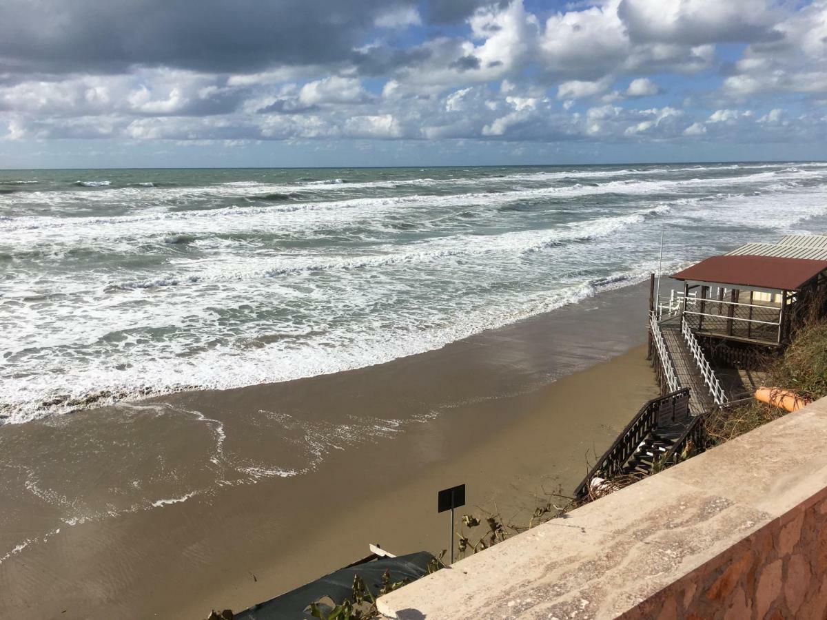 Anzio A Picco Sul Mare!アパートメント エクステリア 写真